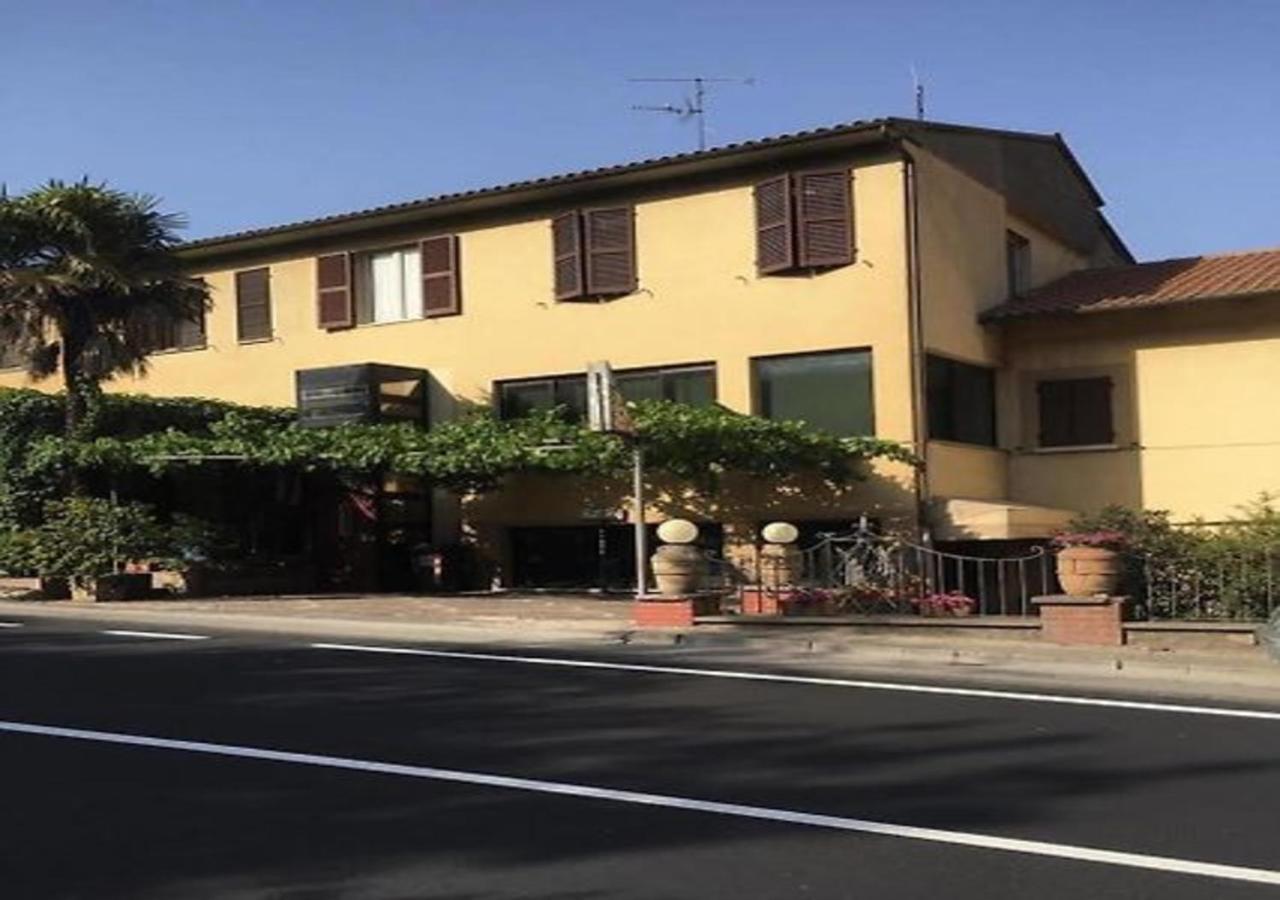 Hotel La Nuova Pergoletta ออร์เวียโต ภายนอก รูปภาพ