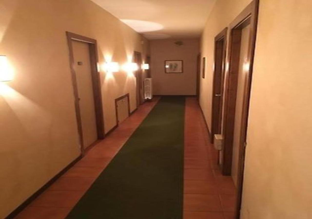 Hotel La Nuova Pergoletta ออร์เวียโต ภายนอก รูปภาพ
