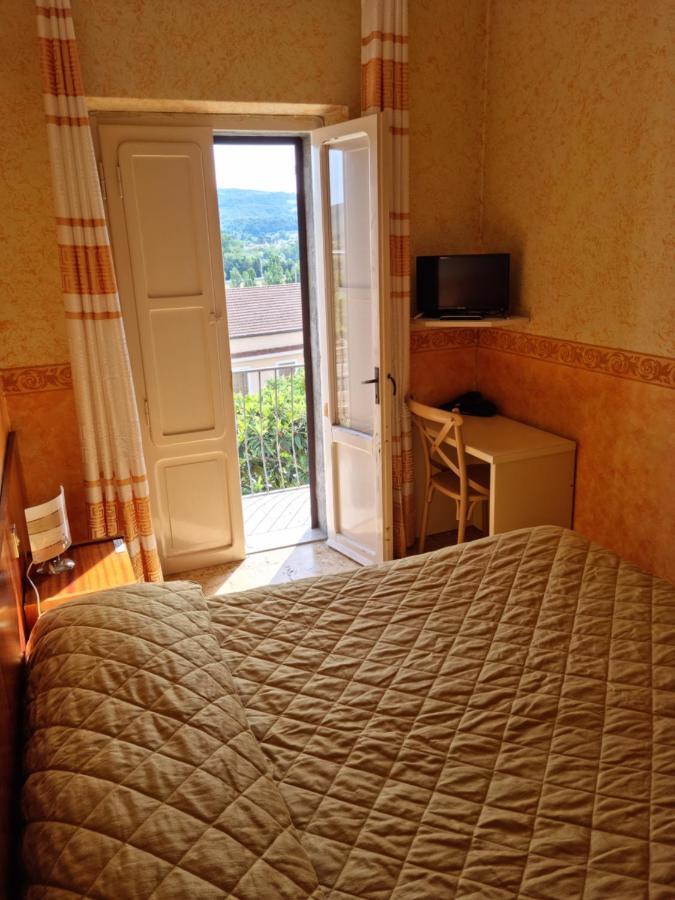 Hotel La Nuova Pergoletta ออร์เวียโต ภายนอก รูปภาพ